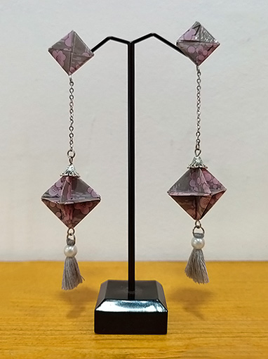 earrings-japanese-gray